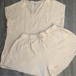 Women's Cream Matching Set